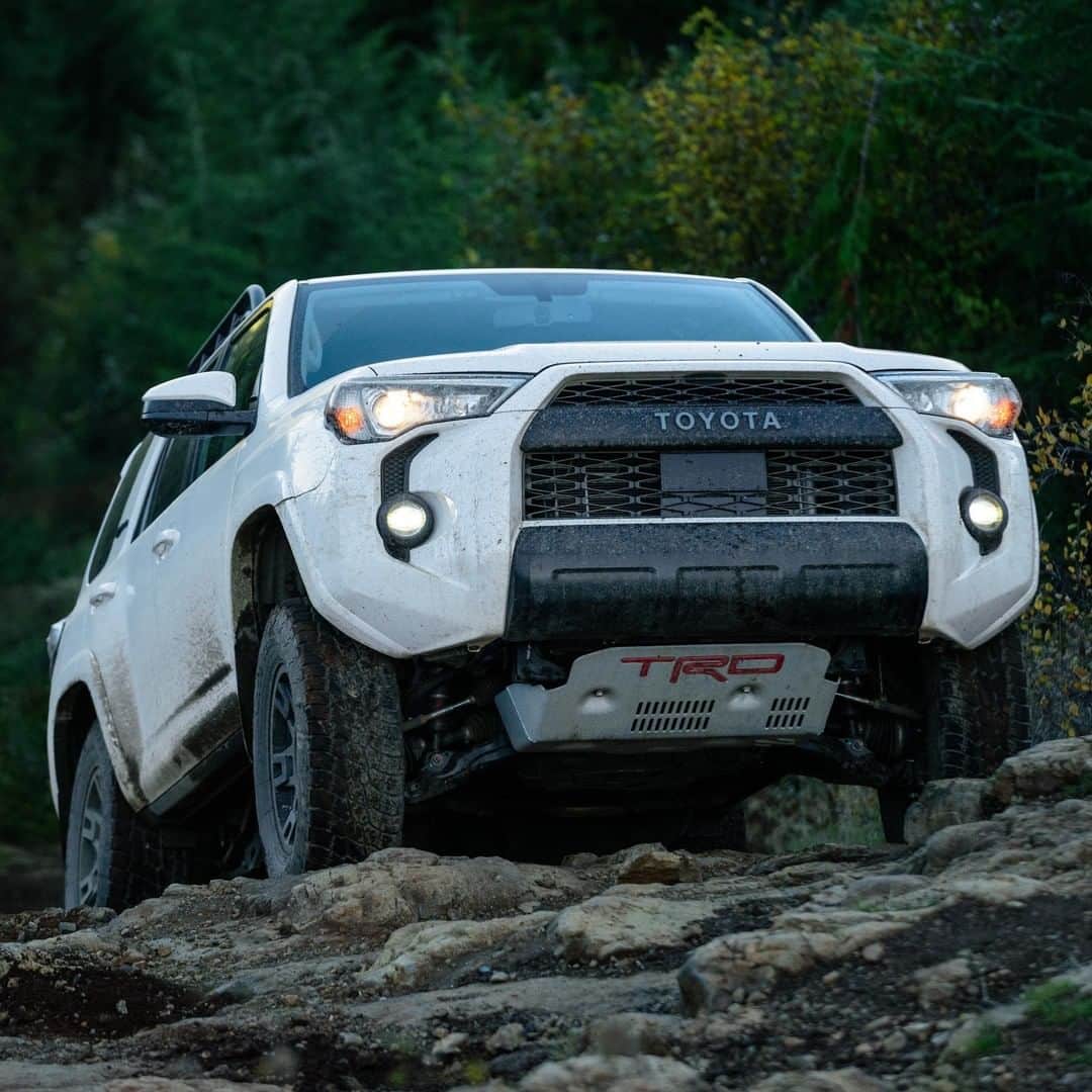 toyotausaさんのインスタグラム写真 - (toyotausaInstagram)「King of the hill! #4Runner #TRD #LetsGoPlaces」9月14日 21時26分 - toyotausa