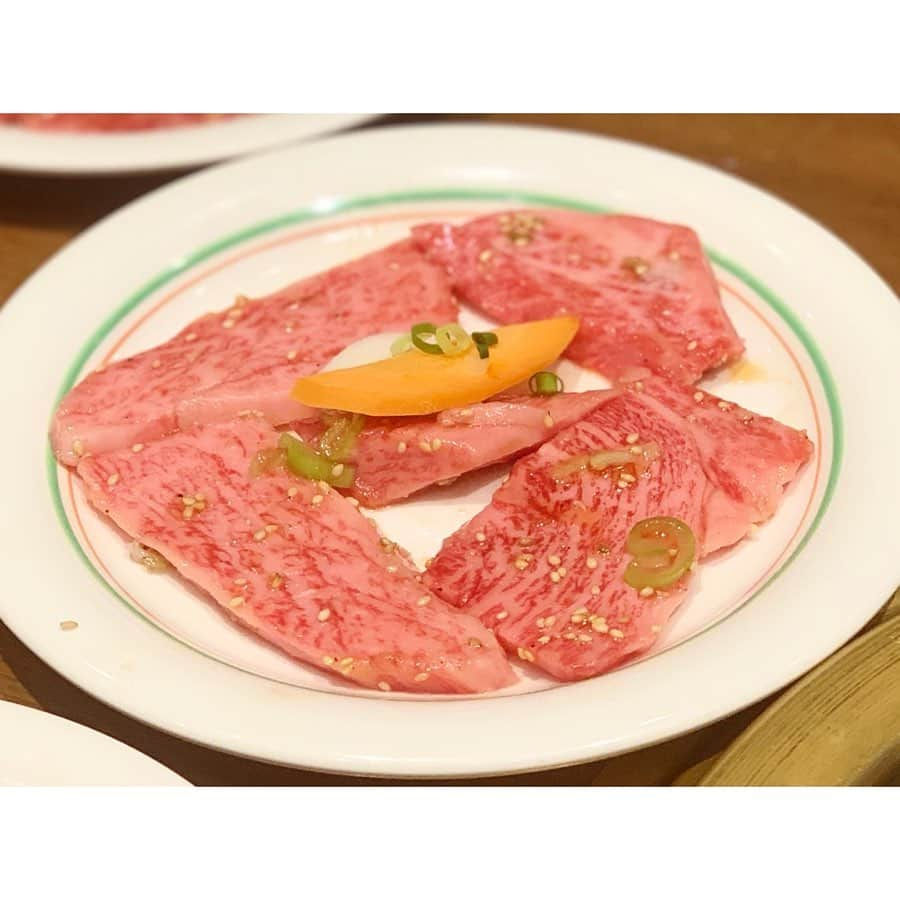 中田奈沙さんのインスタグラム写真 - (中田奈沙Instagram)「Wonderful Yakiniku in Uguisudani👏✨ 焼肉遠征で《鶯谷園》へ❤️ この肉質でこの値段、コスパ抜群だし、 私好みのご飯がすすむ系焼肉🤔💓 * #奈沙ログ #奈沙ログin鶯谷 #やっぱり米が好き #noricenolife * ⬅︎swipe⬅︎ ①大ライスとランプ ②特上タン塩 ③特上ロース ④特上カルビ ⑤特上ランプ ⑥厚切りハラミ ⑦サーロイン * * #yakiniku #uguisudanien #uguisudani #koreanbbq #dinner #foodstagram #foodie #foodgasm #instafood #foodpic #foodporn #tokyo #焼肉 #鶯谷園 #鶯谷 #東京 #グルメ #大ライス #激ウマ #コスパ #焼肉遠征 #ハラミ #タン #ランプ #カルビ #ロース」9月14日 21時51分 - nasa_nakada