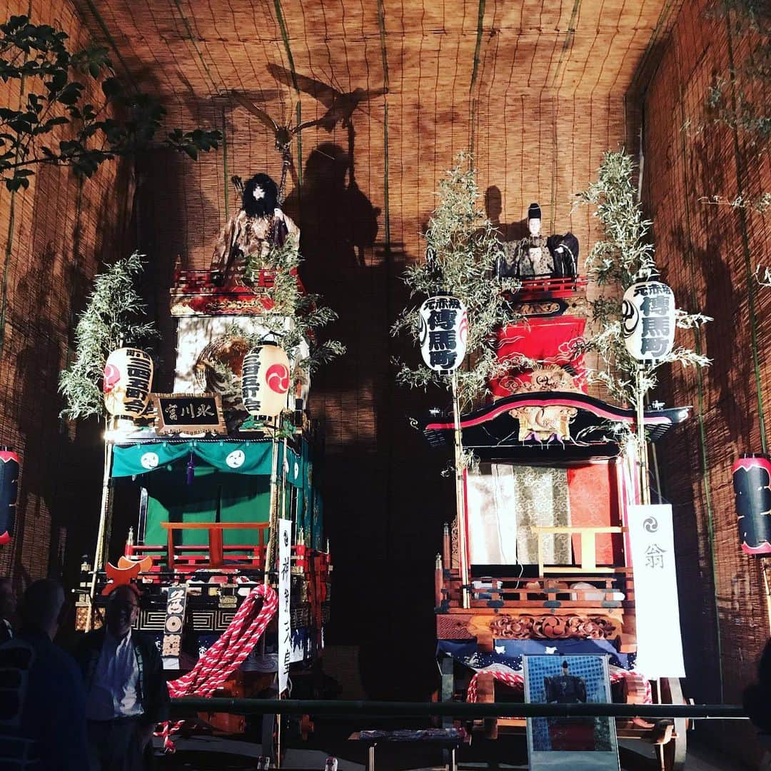 勝木友香さんのインスタグラム写真 - (勝木友香Instagram)「氷川神社のお祭り。 こーゆう、昔ながらの感じ久々に来たなぁ😊 ご近所のお友達に連れられて 小一時間のお祭りトリップ♫ 自分の祈りが必死すぎる件は置いといて… とっても楽しかった😊 たこ焼き食べました❤️ #氷川神社 #まつり #赤坂 #神社」9月14日 22時12分 - katsukiyuhka