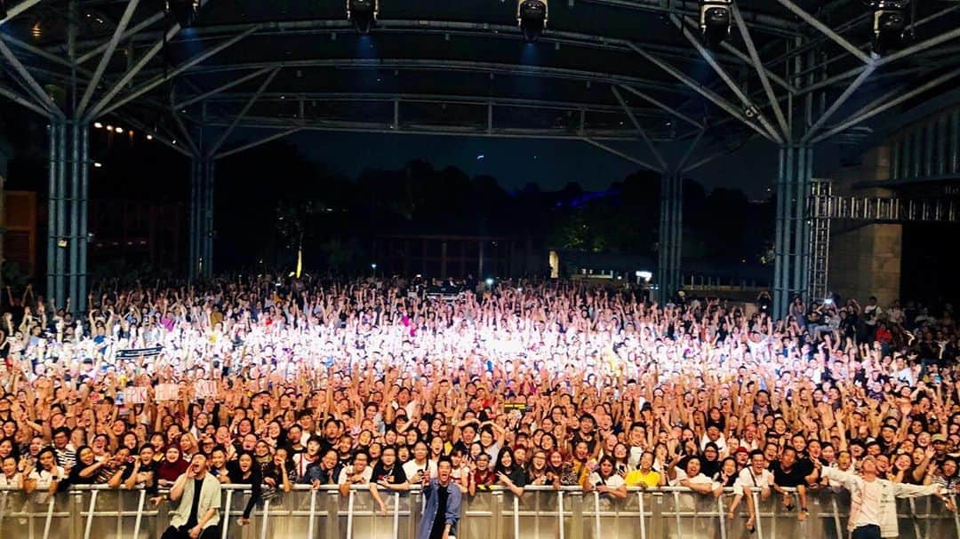 ミスラ・ジン さんのインスタグラム写真 - (ミスラ・ジン Instagram)「EPIK HIGH IN SINGAPORE !!! 👍👍👍 #epikhigh2019tour #epikhigh #singapore」9月14日 22時53分 - realmithrajin