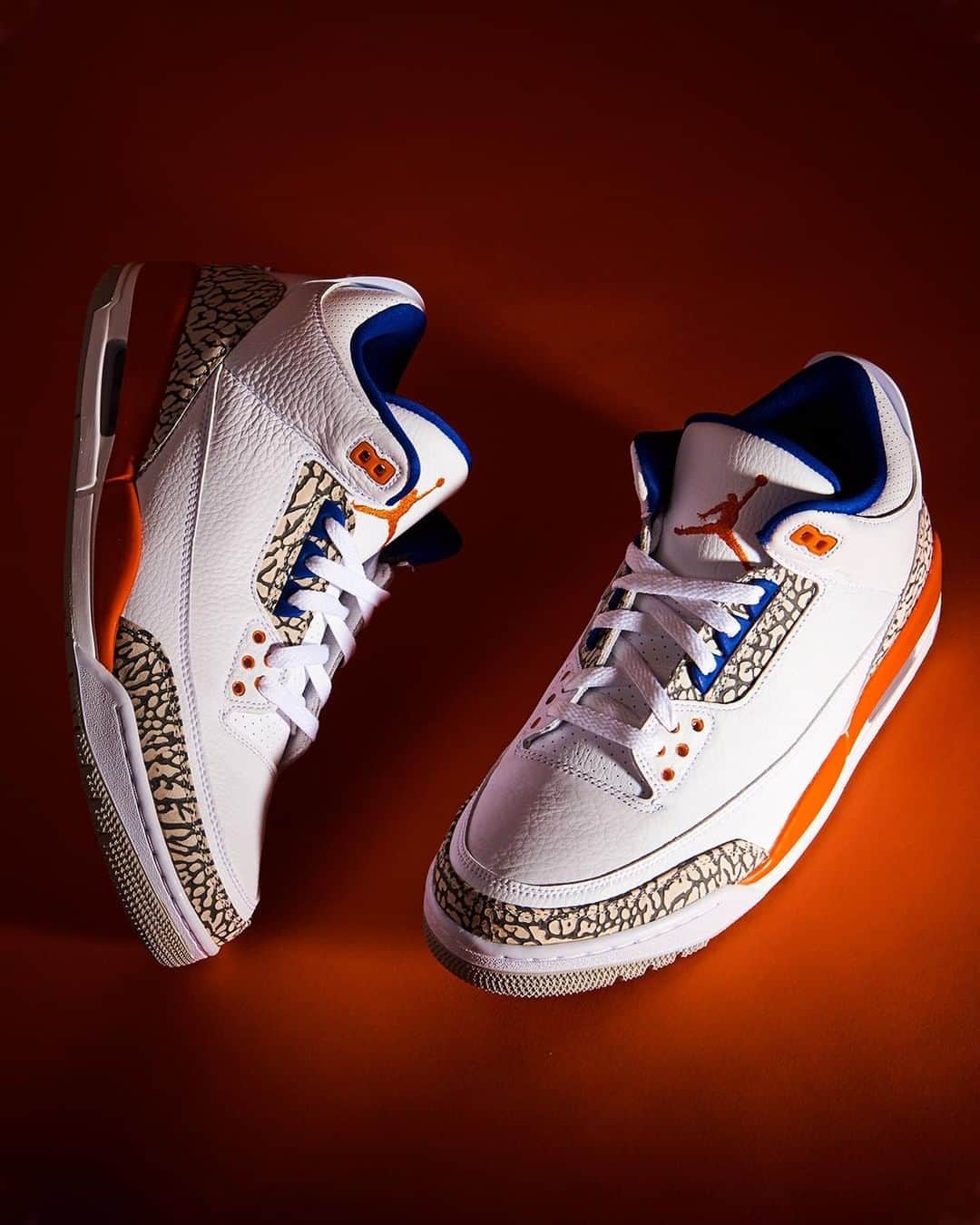 Foot Lockerさんのインスタグラム写真 - (Foot LockerInstagram)「#KnicksTape #Jordan Retro 3 'Knicks' Available Now, In-Store and Online」9月14日 23時00分 - footlocker