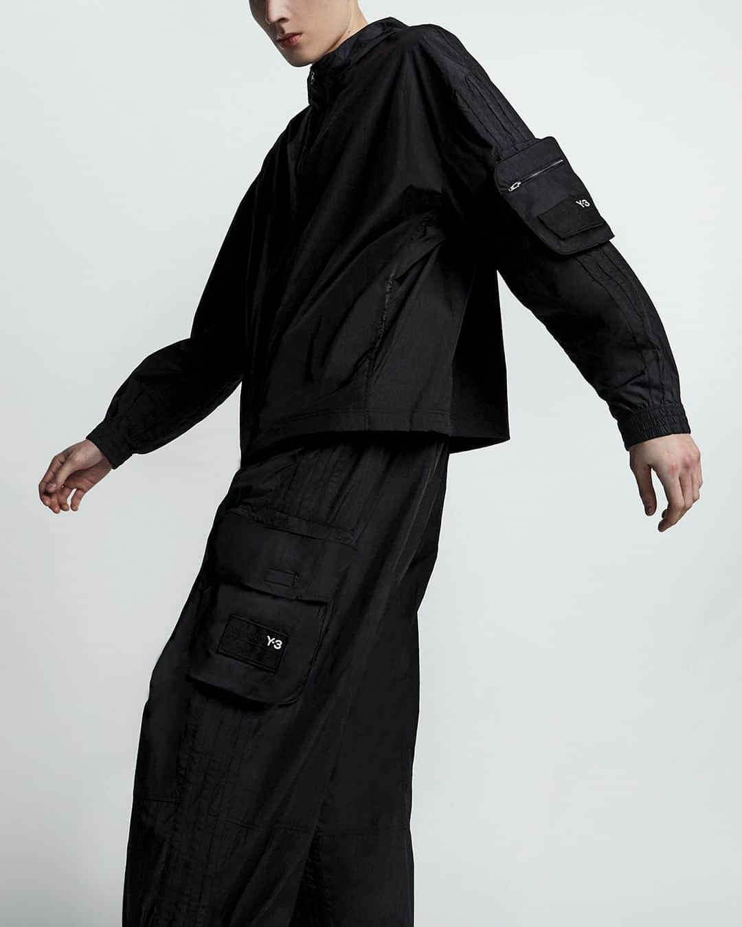 ワイスリーのインスタグラム：「Y-3 Woven Shell Track Jacket and Y-3 Shell Track Pants. Y-3 Fall Winter 2019. --- #adidas #Y3 #YohjiYamamoto  Discover the collection at Y-3.com」