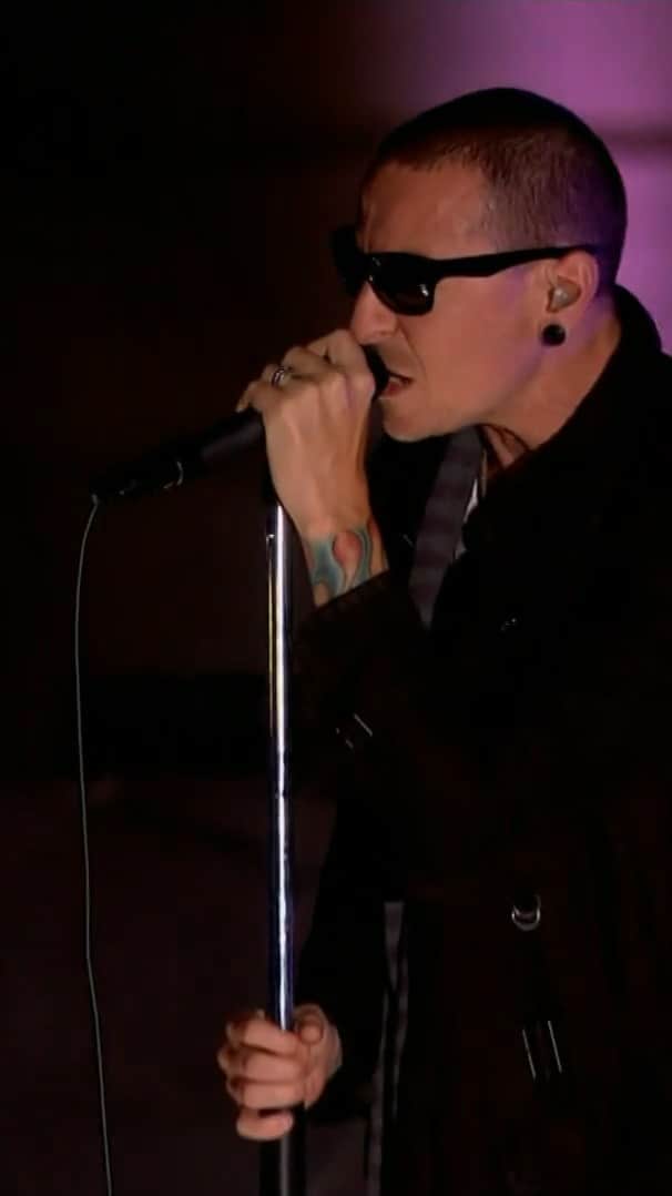 リンキン・パークのインスタグラム：「Happy 9th Anniversary to A Thousand Suns. Check out our very first live performance of "The Catalyst" from the 2010 VMAs at the iconic Griffith Observatory in Los Angeles.  Stream / Download 'A Thousand Suns' --> link in bio」