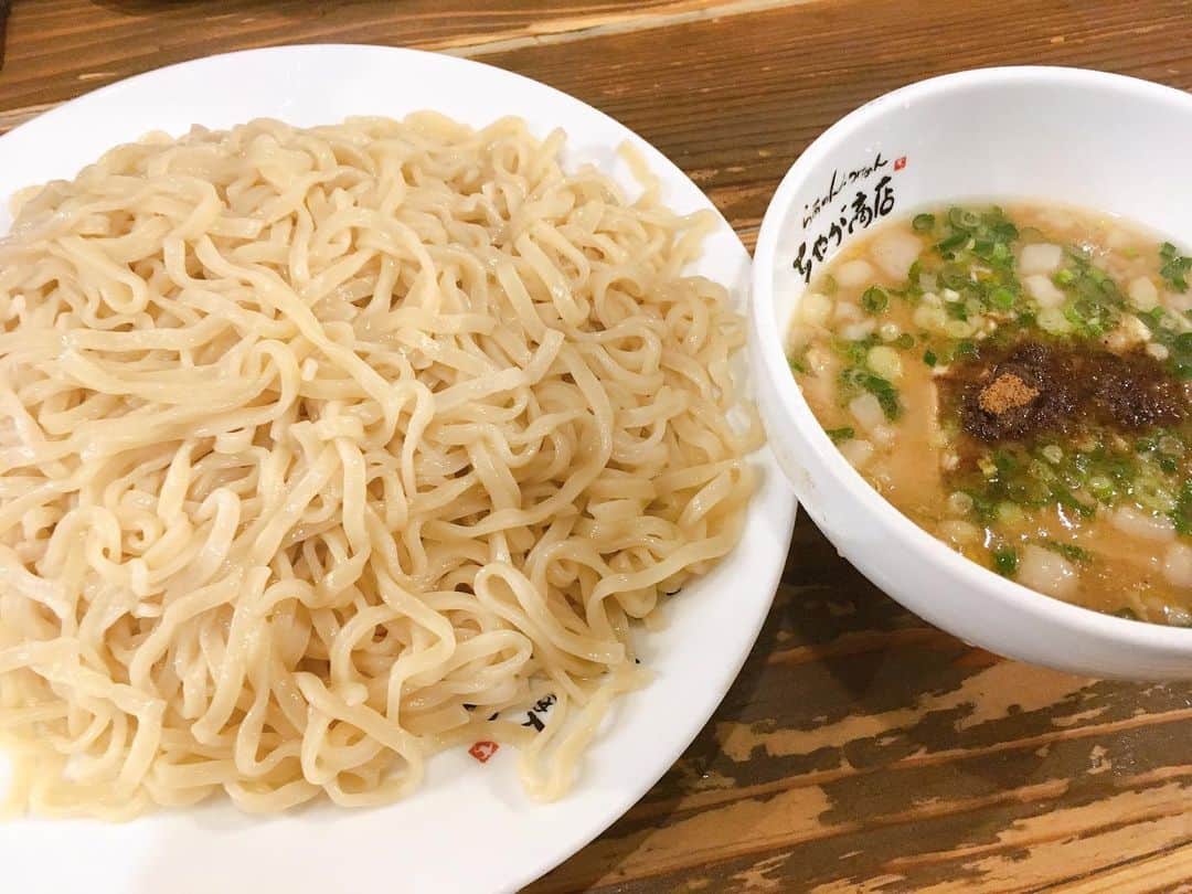 藤村晃輝さんのインスタグラム写真 - (藤村晃輝Instagram)「久しぶりに食べた、ちゃが商店のつけめんが美味しすぎて、感情処理が不可能になりました。 #自然と特盛のボタン押してた #つけすぎてスープ割りまで到達せずにスープなくなった #良い塩梅とは  #ラーメン #つけめん  #ちゃが商店」9月15日 0時09分 - fujimura_koki_tos
