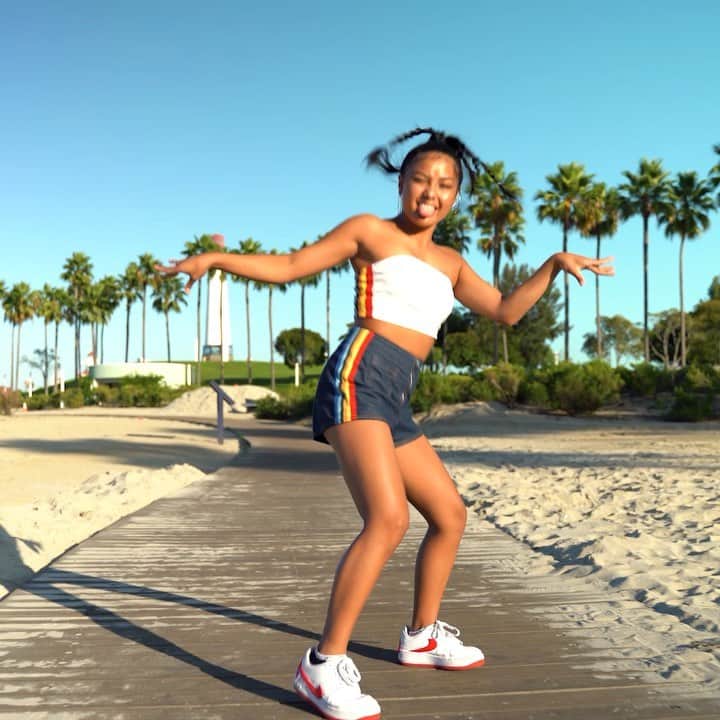 メジャー・レーザーのインスタグラム：「go off sis 💥」