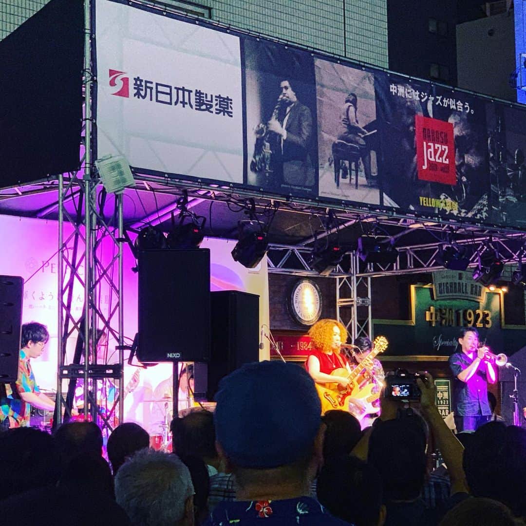 深町健二郎さんのインスタグラム写真 - (深町健二郎Instagram)「中洲ジャズ初日、盛り上がりましたねー！ 今日一日のWHITEステージ回りの模様から。  #中洲ジャズ #福岡ミュージックマンス」9月15日 1時02分 - kenjirofukamachi