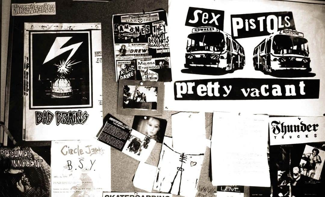 Shepard Faireyさんのインスタグラム写真 - (Shepard FaireyInstagram)「This photo of the bulletin board from my RISD freshman dorm room shows a collection of stuff I was into, from punk show flyers to my friend’s skate zine. If you look at Obey and the influences I’ve had, the bulletin board encapsulates a lot of the different influences that are still with me now. The DIY ethos of punk rock and the creativity of skateboarding, and the rebellious nature of both have completely informed everything I’ve done. At the time, the bulletin board was just a random collection of stuff that was accumulating organically, but since then I’ve made knockoff variations of almost all the imagery within it. It just shows that either I’m really boring or I had it planned out right from the start. - Shepard」9月15日 1時13分 - obeygiant