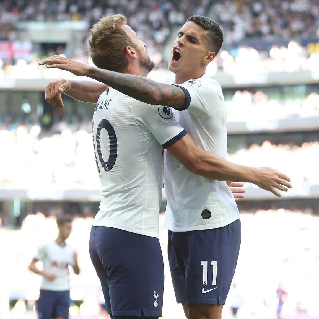 ハリー・ケインのインスタグラム：「Great start to a big run of games. #COYS」