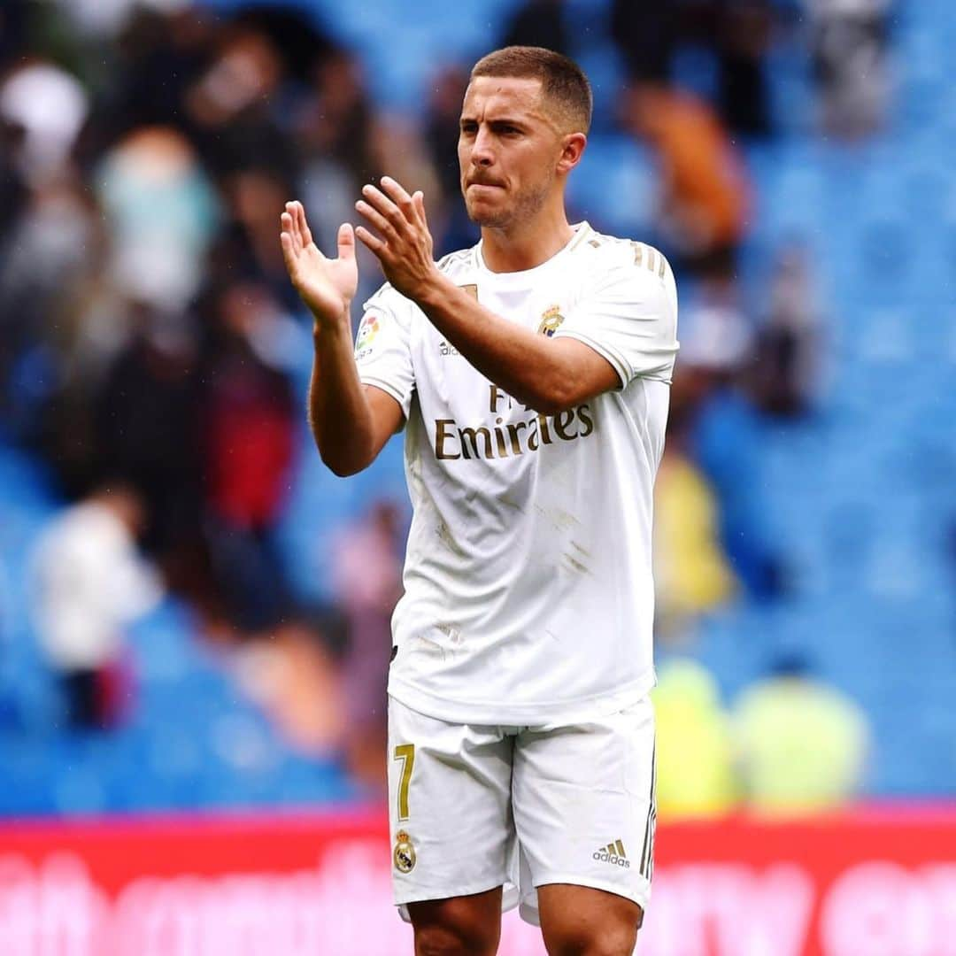 エデン・アザールのインスタグラム：「Thank you! Gracias! Merci! 👏🏼 #halamadrid」