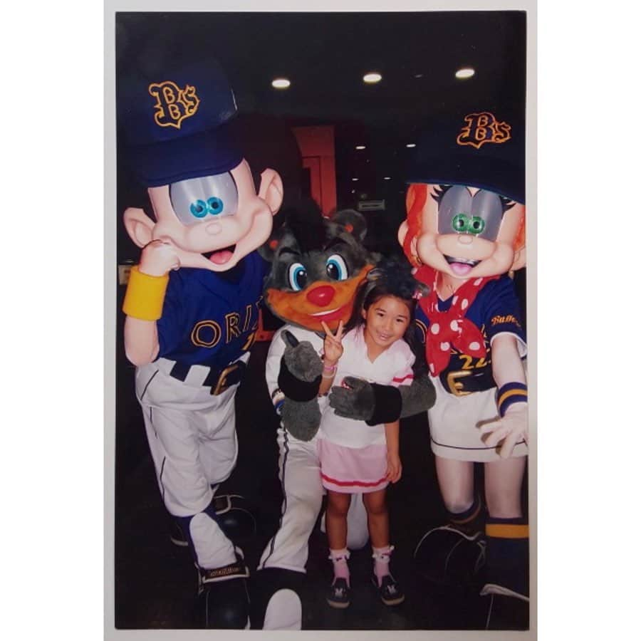 牧野真莉愛さんのインスタグラム写真 - (牧野真莉愛Instagram)「♡ ♡ ︎💕︎⚾️岸田 護投手⚾️︎💕︎ オリックス・バファローズ  # 18 ・ ありがとう、きしだまもるとうしゅ❤ 大好き💗💗 まりあより ・ ・ 札幌ドームでのオリックス戦 岸田 護投手が投げた⚾️ まりあは岸田 護投手に会ったんだ🐰✨ 2007年8月のお話 つづく ♡ ♡  #岸田護 投手💗 #ありがとうマモさん #ORIX #buffaloes」9月29日 22時57分 - maria_makino.official