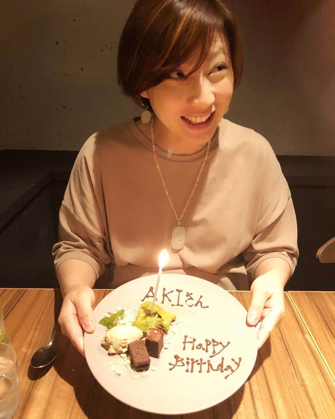 秋夢乃さんのインスタグラム写真 - (秋夢乃Instagram)「皆さん❤️ 素敵な誕生日メッセージをいただき本当に嬉しかったです。ありがとうございました😊  37歳‼️ 来日は16年目‼️ この国で出産&永住と決まりの節目のなりました‼️ こうして、いつも笑顔で幸せな気持ちになれるのがみなさんもおかげです！ 本当に感謝な気持ちがいっぱいです！  これからも末永くどうぞよろしくお願いします。  #37歳誕生日 #秋夢乃 #中国女優 #元劇団四季 #お誕生日会 #イタリアン #妊娠27週目 #マタニティバースデー #マタニティライフ」9月29日 23時08分 - yumeno_aki