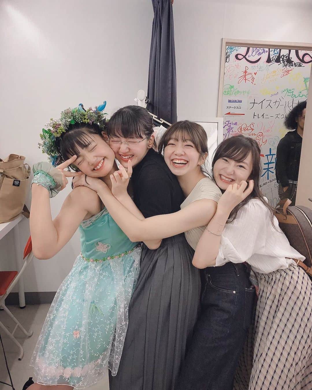 門前亜里のインスタグラム：「ぽにょ ゆっくり休んでね 📸@miki_kamioka_official」
