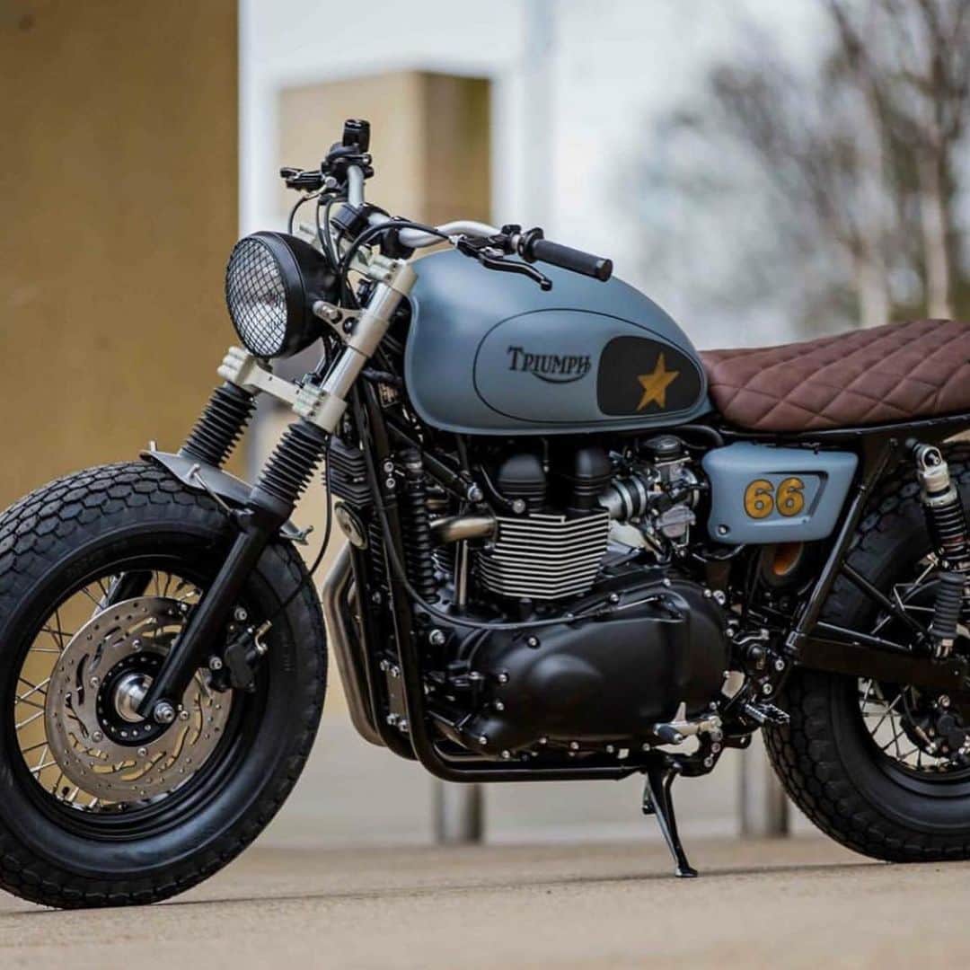 epidemic_motorsさんのインスタグラム写真 - (epidemic_motorsInstagram)「One of our triumph t100 builds @downandoutmotorcycles we make all the parts for these bikes full builds available  #triumphbonneville #triumphbonneville #triumphscrambler #triumph #triumphthruxton」9月29日 15時52分 - epidemic_motors