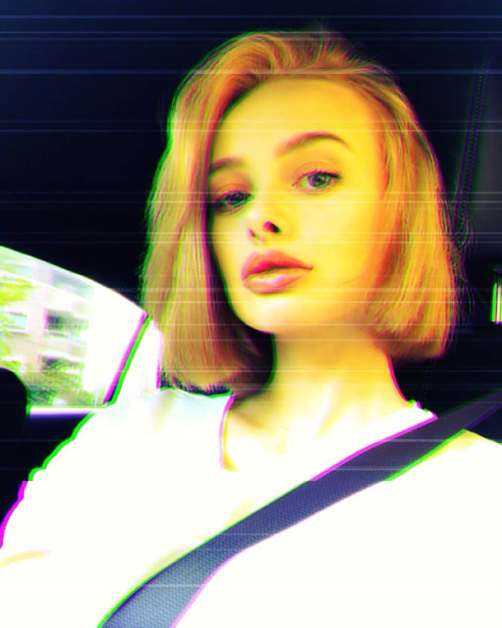 のインスタグラム：「🤧😷but still feeling cute ☺️」