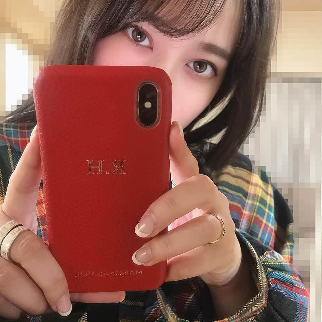 平田梨奈さんのインスタグラム写真 - (平田梨奈Instagram)「New iPhone case 📱 ❤️ 大好きな赤をchoice😊  こちらみんなへの5%OFFクーポンです🎁✨ ディスカウントコード:【HIRARI5】  #meisondesabre  @maisondesabre #メゾンドサブレ」9月29日 17時05分 - hirari_official