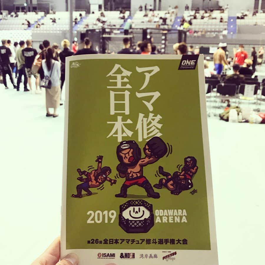 宇野薫さんのインスタグラム写真 - (宇野薫Instagram)「第26回全日本アマチュア修斗選手権大会  今年も修斗と柔術と 熱戦が繰り広げられました！  参加された皆様、スタッフの方々お疲れ様でした。  ONEHUNDRED ATHLETIC  ブースにも沢山の方にいらしていただき ありがとうございました。  #全日本アマ修斗 #修斗 #柔術 #jbjjf」9月29日 17時53分 - caoluno