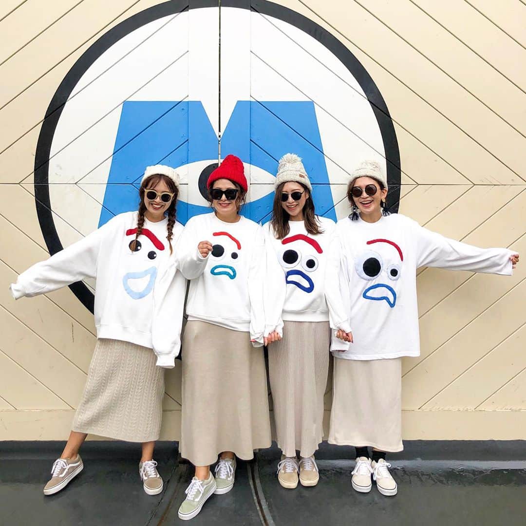 L Lily1013さんのインスタグラム写真 L Lily1013instagram Dハロ Manamisotayuta Inoyuu07 Ayakonbubu フォーキー を手作り Gu For All のアプリ会員0円スウェットパーカーに 100円均一のフェルトを貼っただけだよー スカートはオフ