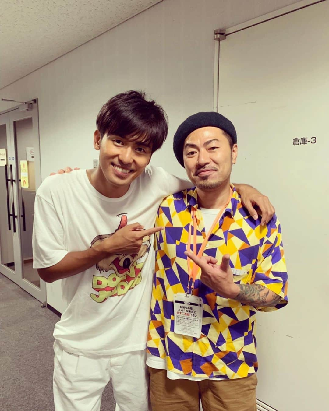 BUCCIさんのインスタグラム写真 - (BUCCIInstagram)「そしてなんばHatchへ💨 live K 2019〜Anthology Night〜 Kは新しい事に挑戦しててカッコよかったー✨ さすが👏 歌はもちろん上手いけど🎤 曲もシブい✨ いいライブでした👌  #etking #bucci #挨拶 #K #なんばハッチ #AnthologyNight #人見知り #肩は組むもの #差し入れ #いいライブ #ありがとう」9月29日 18時48分 - bucci04et