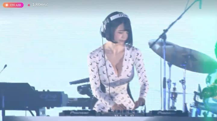 DJ MELのインスタグラム