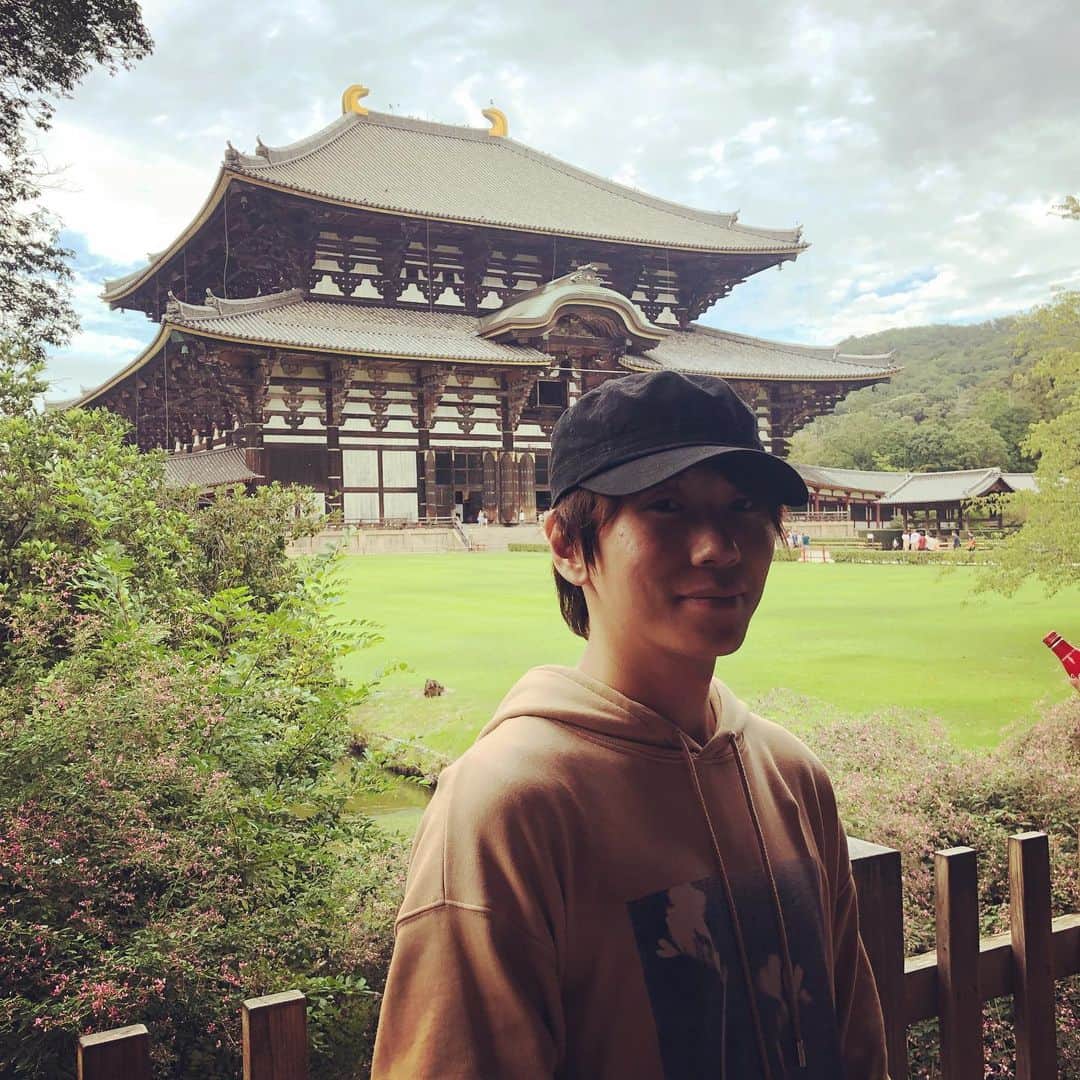 古市憲寿さんのインスタグラム写真 - (古市憲寿Instagram)「秋の奈良なんだけど暑かった！　#奈良　#東大寺」9月29日 18時59分 - poe1985