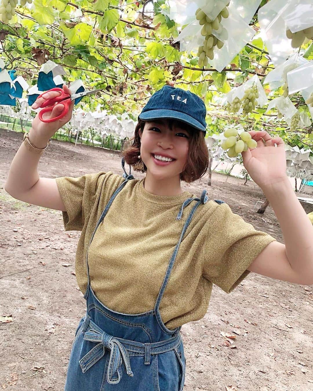 亜聖樹さんのインスタグラム写真 - (亜聖樹Instagram)「ぶどう狩り🍇 人生初♩ 楽しかった〜〜 やっと秋を感じ始めました🙏  #ぶどう狩り #山梨 #甲府 #昇仙峡 #武田信玄」9月29日 19時10分 - akkyontanaka