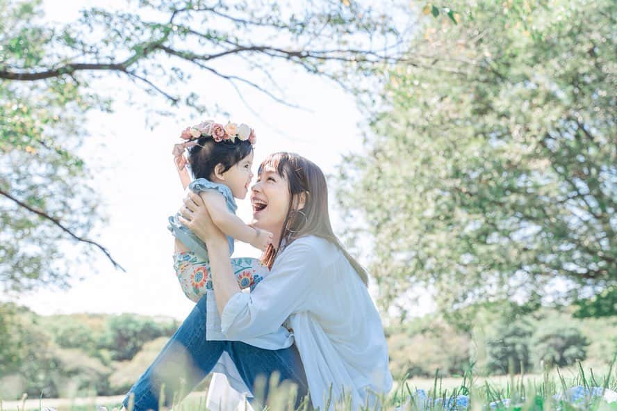 相沢まきさんのインスタグラム写真 - (相沢まきInstagram)「子どもの花かんむり好きだなぁ😍 @asianosora で注文しました🌸👶 📸は @sumicamera_eno」9月29日 19時42分 - maki_aizawa0414