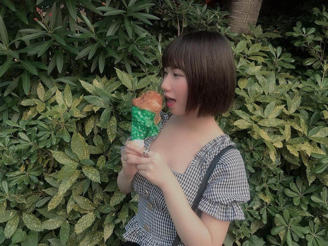 石田優美さんのインスタグラム写真 - (石田優美Instagram)「﻿ ﻿ ﻿ ﻿ 🍗らぶ。﻿ ﻿ ﻿ ﻿ ﻿ めっちゃ前の写真だったから﻿ 髪の毛が短くて黒い」9月29日 19時51分 - yu_mi_1012