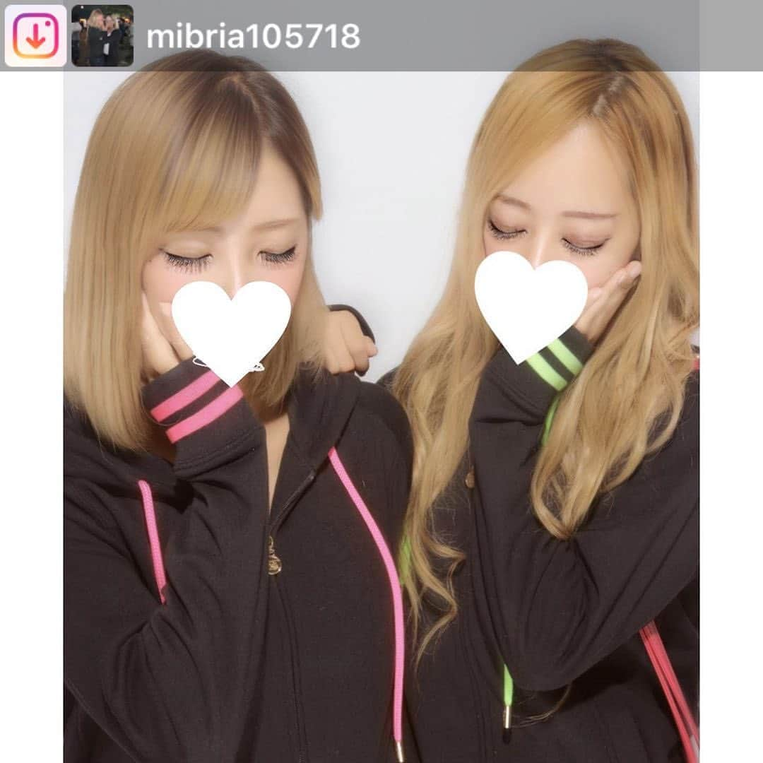 Radyさんのインスタグラム写真 - (RadyInstagram)「. おそろいRadyちゃん😍💗💗 さんきゅーで〜す🤩💕 . . #Repost from @mibria105718. お揃いRady💗💚 . . . #rady #rady好きさんと繋がりたい  #ギャル #l4l #f4f #いいね返し」9月29日 19時57分 - radychan_no_insta