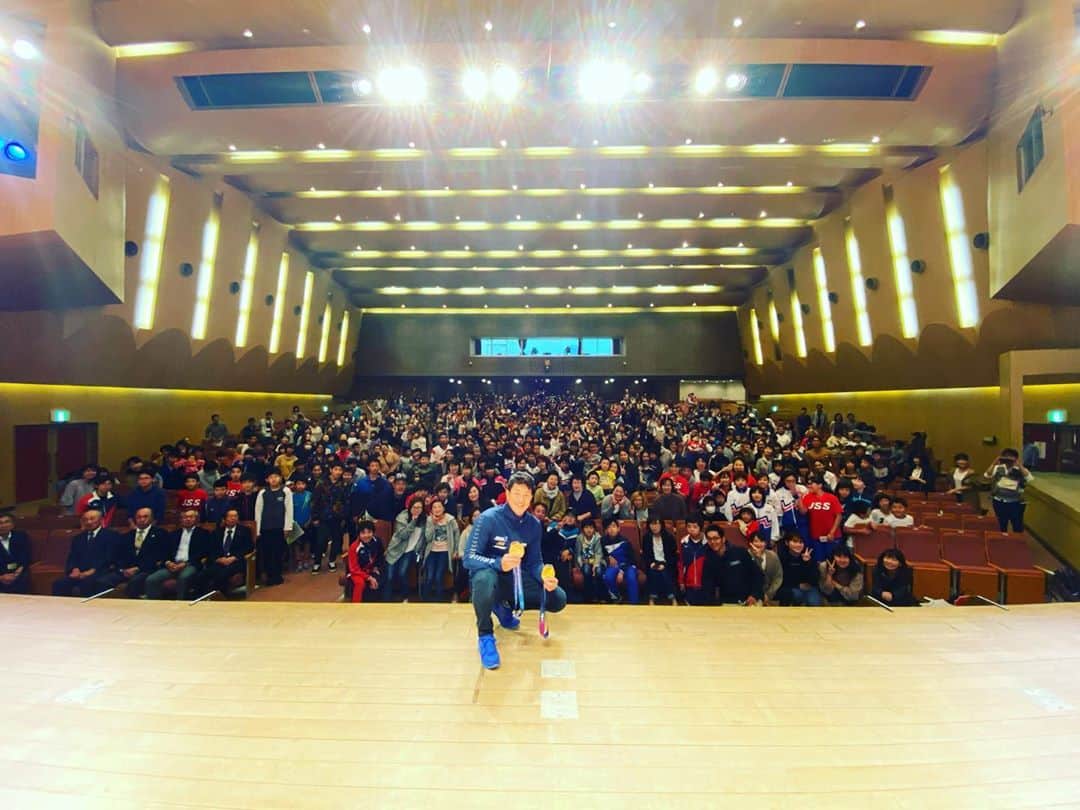瀬戸大也さんのインスタグラム写真 - (瀬戸大也Instagram)「🏊‍♂️👨‍🏫🎤 . . . . . 今日はトークショーと水泳教室の為、北海道の登別市に行ってきました‼️ 朝からのトークショーに沢山の人が来てくれて嬉しかったし水泳教室も楽しかったです😊 東京オリンピック終わったら全国各地で水泳教室やろうかな…  また会いましょ〜👋 #北海道　#登別市　#swimming #clinic #水泳教室」9月29日 20時01分 - daiya_seto