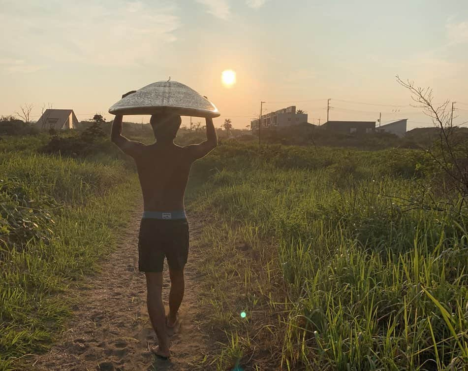 栗山遥さんのインスタグラム写真 - (栗山遥Instagram)「#summer2019  今年も、とにかく幸せな夏だった🌅 大好きな人たちと過ごせて、 美しい景色を本当に沢山見られたな 周りの環境や、友達、彼、家族、みんなに感謝だなぁ」9月29日 20時35分 - harukakuriyama