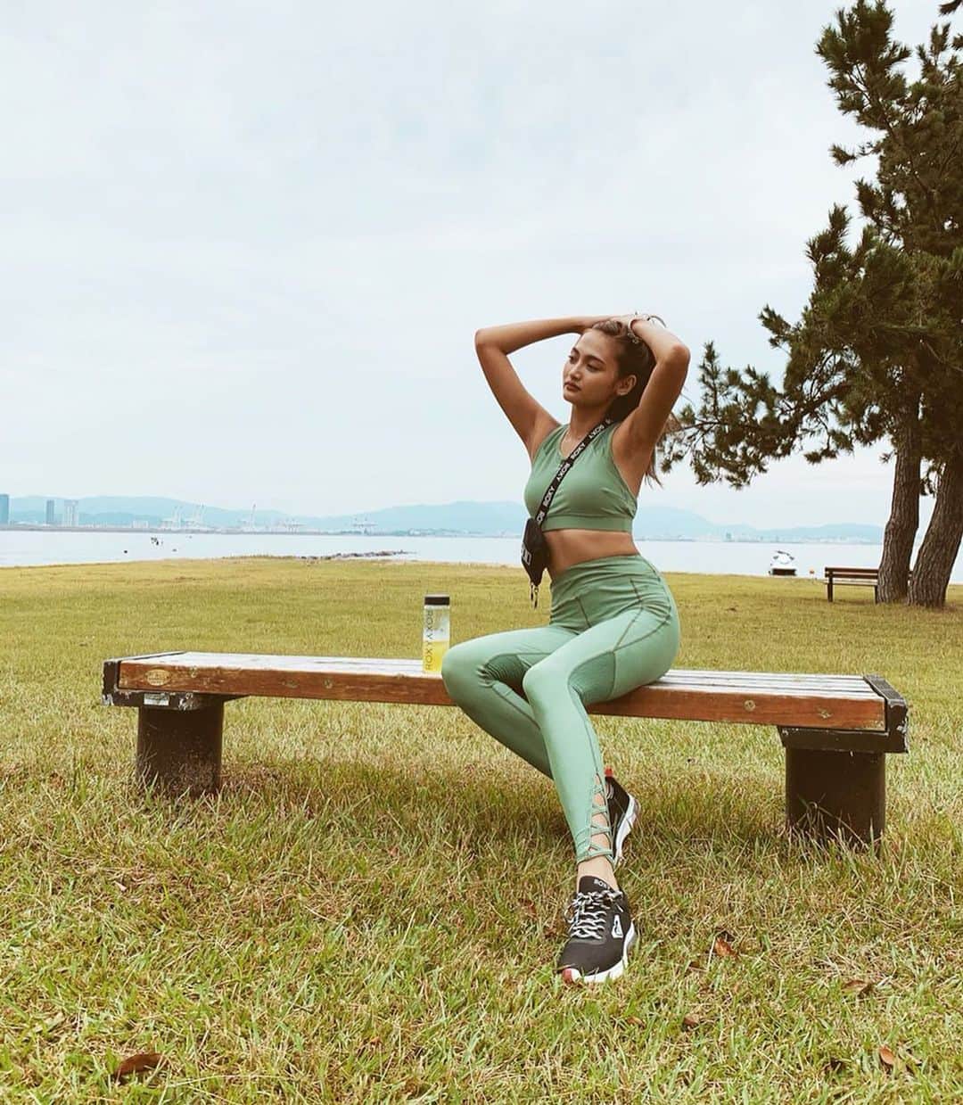 香川沙耶さんのインスタグラム写真 - (香川沙耶Instagram)「#Roxyfitness Fukuoka✈️💚💚💚 今年、最後の #runsupyoga ありがとうございましたー！ #fitness #roxy @roxyjapan」9月29日 20時52分 - saya.kagawa