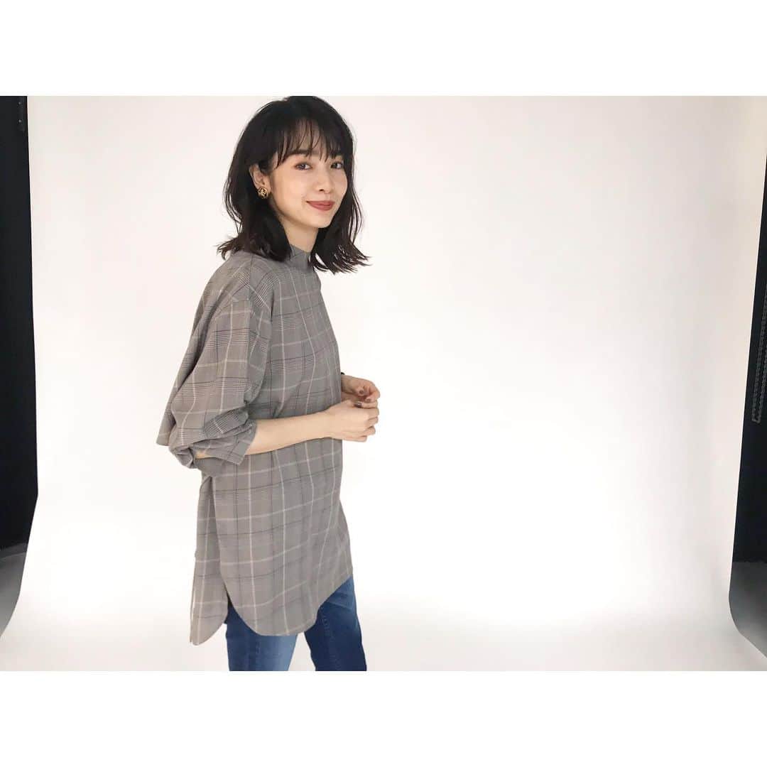 のインスタグラム：「2019.9.29. さあ！ 明日から・・・ また新しい歳を重ねます☺︎ ドキドキ ワクワク ソワソワ #Japan #Tokyo #lastday #akephoto #ドキドキ #ワクワク #ソワソワ #model #satorujapan #akemigondo #モデル #サトルジャパン #権藤朱実 →@satorujapan_official @akemigondo ☑︎プロフィールのリンクにてblog更新中☺︎ My blog『ake photo』 →http://ameblo.jp/akemi-gondo/ 最近のお気に入りシャツは @apartbylowrys さんの♡」