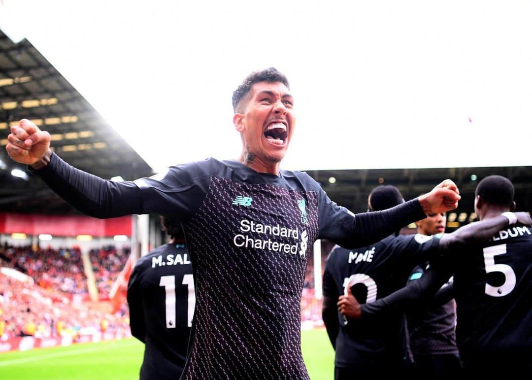 リヴァプールFCさんのインスタグラム写真 - (リヴァプールFCInstagram)「Yes, Bobby 🙌😁 #LFC #LiverpoolFC #Firmino」9月29日 21時15分 - liverpoolfc