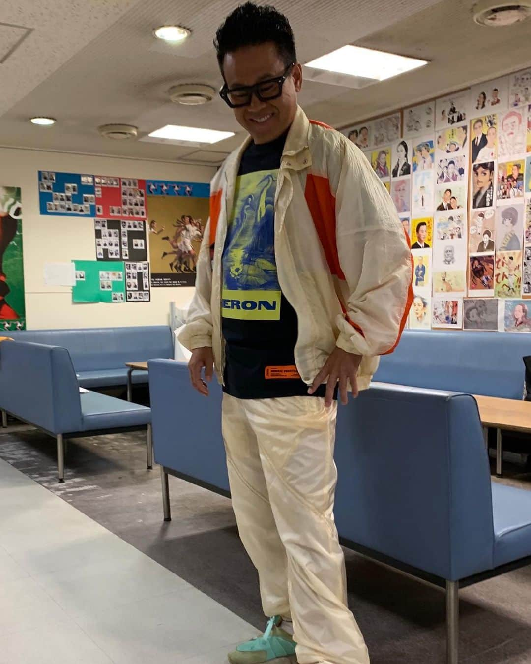 宮川大輔さんのインスタグラム写真 - (宮川大輔Instagram)「#NHKでお仕事 #おなまえっ！ #衣装 #@heronpreston #このセットアップ好きー！」9月29日 21時17分 - miyagawadai