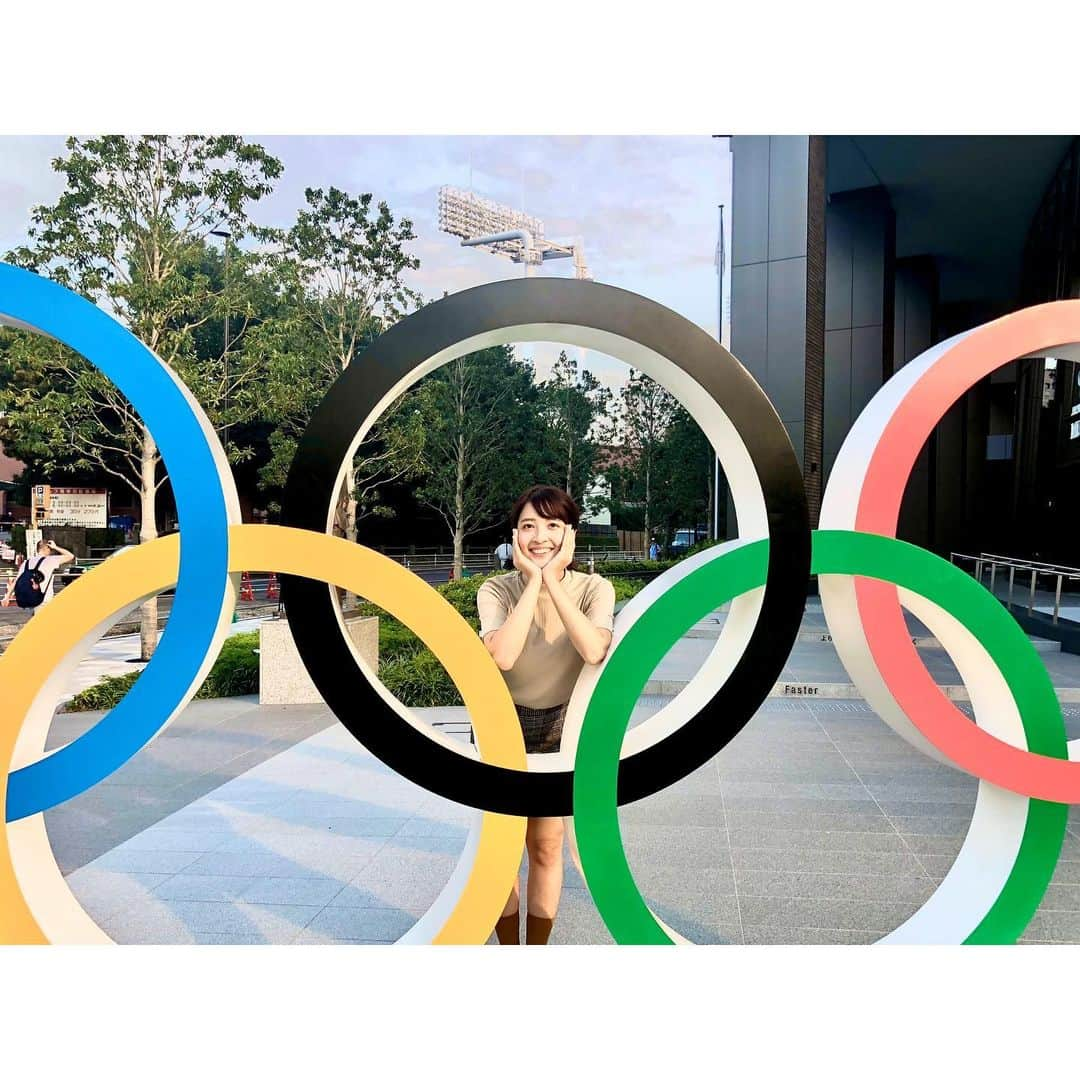 山下耀子さんのインスタグラム写真 - (山下耀子Instagram)「おっきな五輪！ 国立競技場近くに 素敵なモニュメントがありました☺️ これは撮るしかなーい！！！」9月29日 21時37分 - twinkleyesy