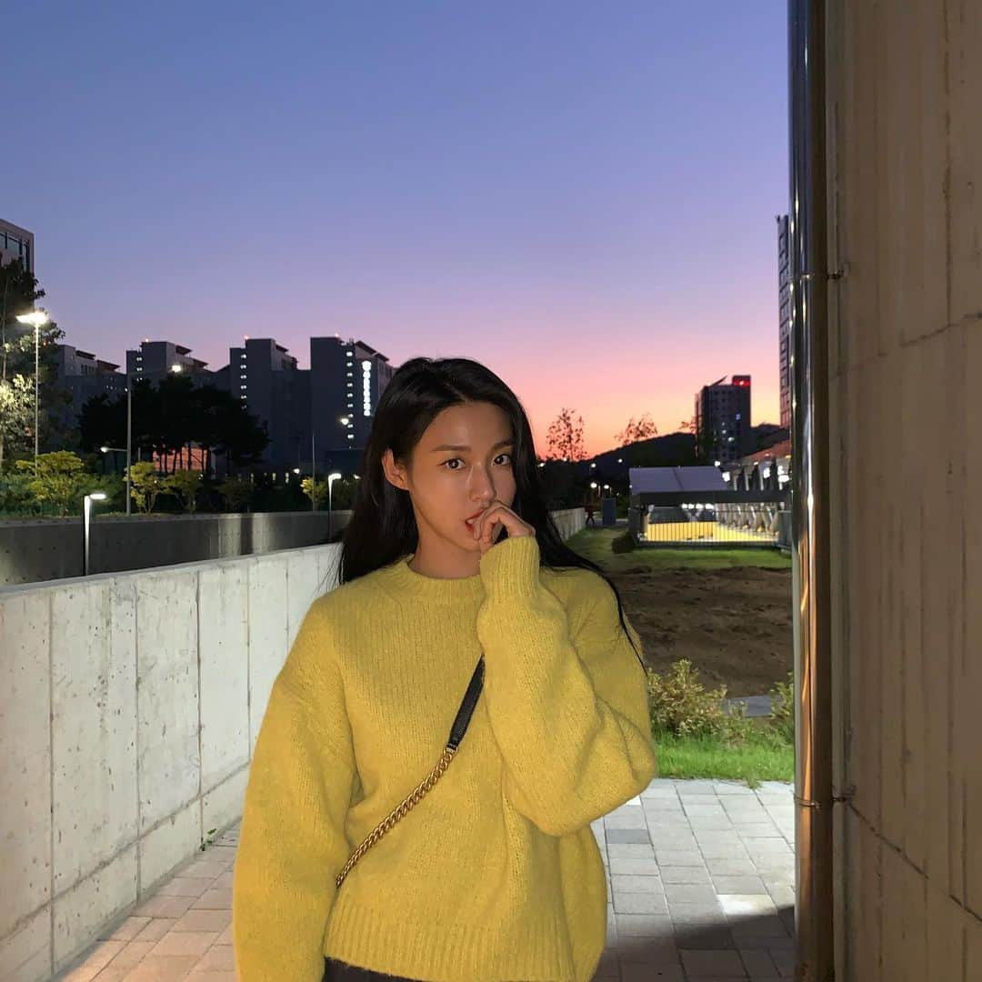 ソリョンさんのインスタグラム写真 - (ソリョンInstagram)「🌆」9月29日 21時46分 - s2seolhyuns2