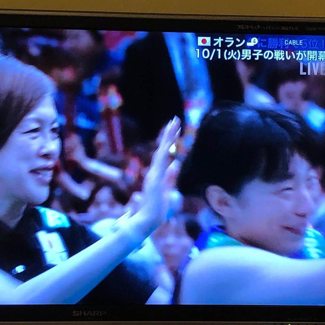 早見優さんのインスタグラム写真 - (早見優Instagram)「おめでとうございます日本🇯🇵 Congratulations Japan!! #女子バレー  #勝利  #中田久美 さん」9月29日 21時46分 - yuyuhayami