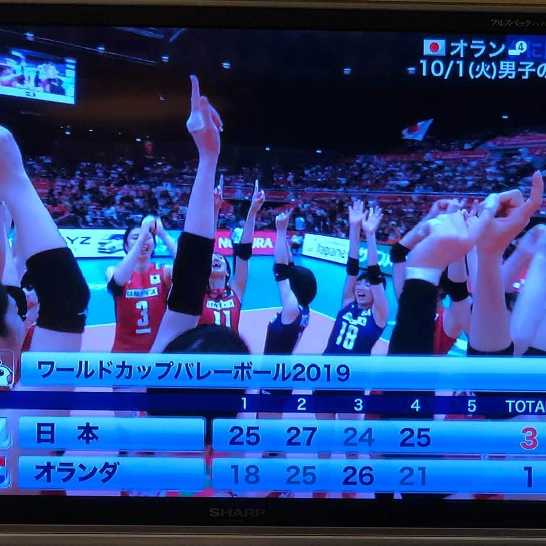 早見優さんのインスタグラム写真 - (早見優Instagram)「おめでとうございます日本🇯🇵 Congratulations Japan!! #女子バレー  #勝利  #中田久美 さん」9月29日 21時46分 - yuyuhayami