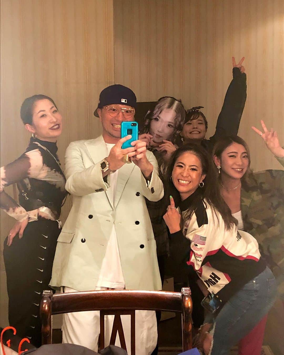 ZEN-LA-ROCKのインスタグラム：「サプライズ大成功❤️ @yurika1245 結婚おめめめめ‼️ . . . #寿 #ご懐妊 #奥の奥まで #zenlarock #digitthevintage #yurika」
