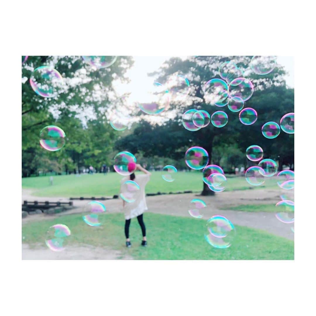 のインスタグラム：「素敵な秋晴れの1日でした☀️ #名城公園 #スポーツの秋 #シャボン玉 #スポーティーコーデ」