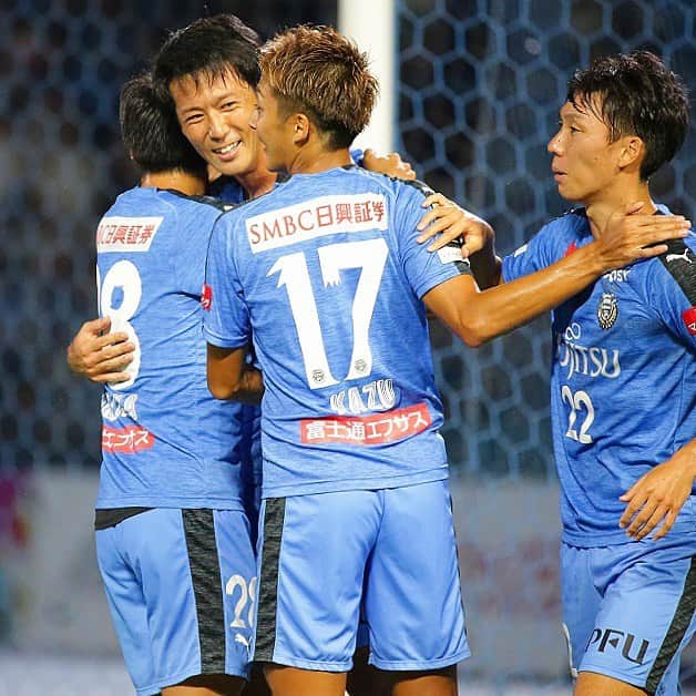 Goal Japanさんのインスタグラム写真 - (Goal JapanInstagram)「. 川崎Fがホーム・等々力で待望の勝点3。 (Photo:J.LEAGUE) . 🇯🇵#明治安田生命J1リーグ 第26節 🆚#川崎フロンターレ 2-0 #ジュビロ磐田 ⚽️#脇坂泰斗(22分)、#山村和也 (35分) . #soccer #football #J1 #jleague #frontale #kawasakifrontale #jubilo #jubiloiwata #サッカー #フットボール #Jリーグ #⚽」9月15日 14時12分 - goaljapan