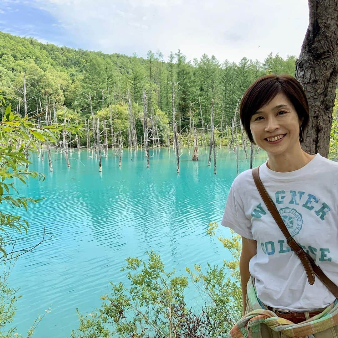 今村涼子さんのインスタグラム写真 - (今村涼子Instagram)「旅行中は天気も良く 北海道らしい景色を満喫しました！ #北海道旅行 #青い池 と#秋の雲 #富良野#美瑛#十勝岳 #大自然満喫の旅」9月15日 14時44分 - ryoko.imamu