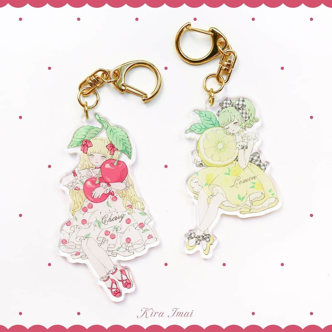 今井キラのインスタグラム：「𝑁𝑒𝑤﻿ キーチェーン﻿ Cherry🍒﻿ Lemon🍋﻿ ﻿ 9/17(火)22時WebStoreに入荷します🍋﻿ https://kiraimai.booth.pm﻿ ﻿ #kiraimai #🍒 #🍋 #cherry #lemon #sweetlolita #kawaii #lolitafashion」