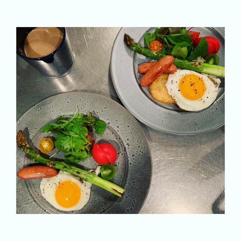 市橋有里のインスタグラム：「おはようございます🌞今日はいよいよMGC✨楽しみすぎて5時に目覚めるという笑  こんな選考レースができる日が来るなんて😌みなさんも応援よろしくお願いします✨🇯🇵 ・ #おはようございます #MGC #マラソン代表選考 #東京五輪 #わくわく⁽⁽ଘ( ˊᵕˋ )ଓ⁾⁾ #大塚製薬河野さんすごい！」