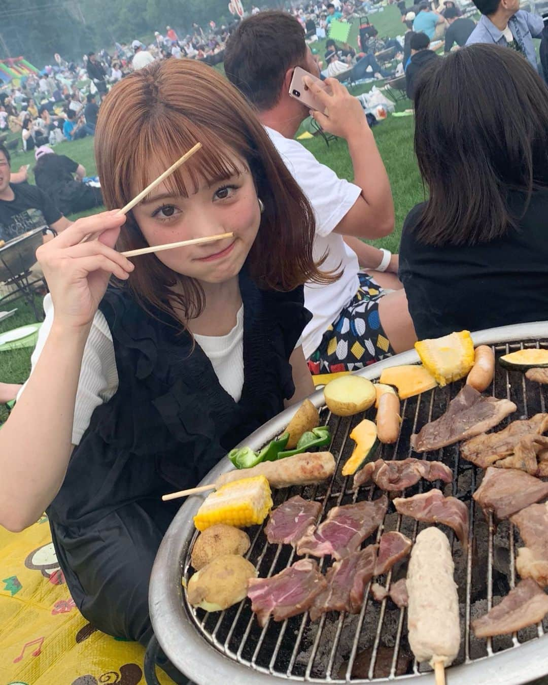 瀬川あやかさんのインスタグラム写真 - (瀬川あやかInstagram)「* #ルスツリゾート #うまいもん祭り #BBQ 今日も歌いまんねん」9月15日 9時15分 - segawa_ayaka