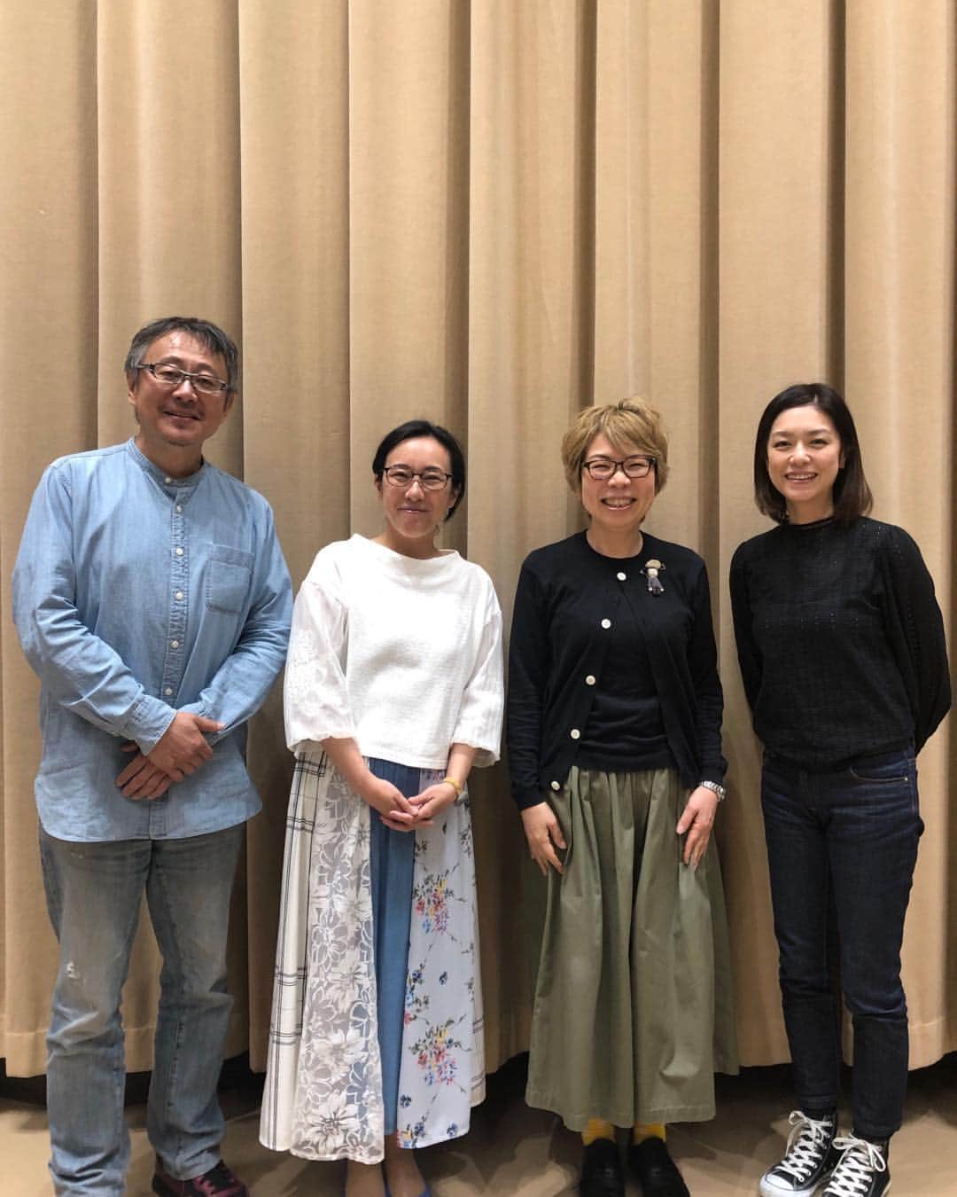 加藤紀子のインスタグラム：「この後お昼0時15分からは NHK-FM「トーキングウィズ松尾堂」 今週は脚本家…大森美香さん、コラムニスト…矢部万紀子さん、NHKアナウンサー…小野文惠さんにお越し頂いた『朝ドラには、“女の生き方”がつまってる！』、セレクション放送です！  そして13時55分からは TOKYO-FM 『ルノー サンデーボヤージュ』 フランスの秋、ドライブしながら楽しみたいイベントなどご紹介！！ どちらもお楽しみいただけると嬉しいです✨  #トーキングウィズ松尾堂 #ルノーサンデーボヤージュ」