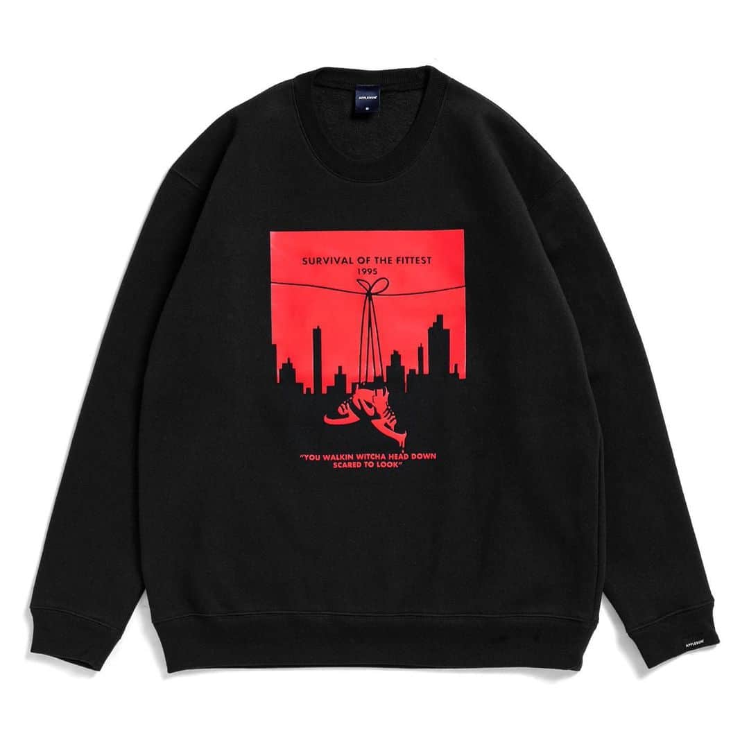 のインスタグラム：「NewArrival👀✨ ■APPLEBUM ''95 Ｑueens''Crew Sweat◾️ 商品コード：1920401  クイーンズ出身のハードコアヒップホップデュオの95年のイベントフライヤーをサンプリングしたクルースウェット。  アンダーグラウンドでドープな空気感を漂わし、ファンを魅了。 一度聞いたら病みつきになる癖になるトラックとフロウで90年代のヒップホップシーンの象徴として活躍した重要アーティストです。  ボディは、柔らかく着心地の良い素材を使用。 裏起毛した10オンスのボディです。  電話通販も可能です😊 ﻿ お気軽にお問い合わせ下さい✨ ﻿ ﻿ ダンサーズコレクション原宿店 ☎03-5474-9575 ﻿ #APPLEBUM  #ダンコレ #ダンサーズコレクション #dancerscollection #tokyo #harajuku」