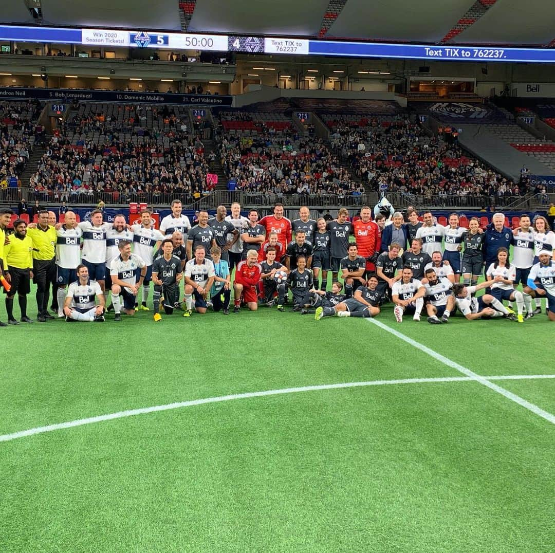 ジェンセン・アクレスさんのインスタグラム写真 - (ジェンセン・アクレスInstagram)「Thanks to the @whitecapsfc for hosting us today.  Had a blast playin and raisin money for all the charities.  Good to hang with a bunch of @cw_supernatural alumni.  Now I’m gonna have an ice bath! 🥴」9月15日 12時28分 - jensenackles