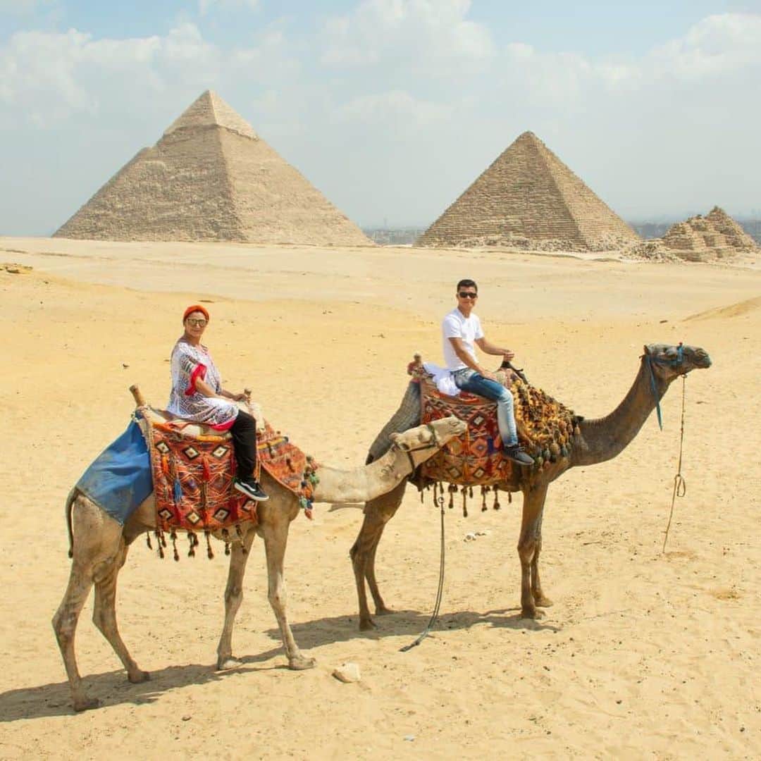 亀田和毅さんのインスタグラム写真 - (亀田和毅Instagram)「#piramidesdegiza #piramides #egipt #ギザの三大ピラミッド #ピラミッド #エジプト」9月15日 12時58分 - tomokikameda