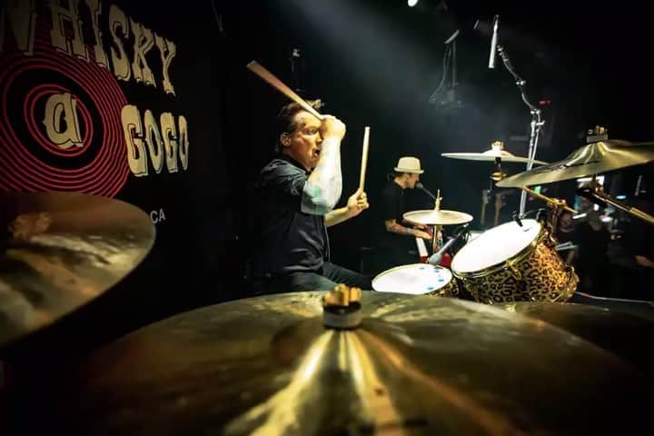 トレ・クールのインスタグラム：「#FOAMF @thewhiskyagogo」